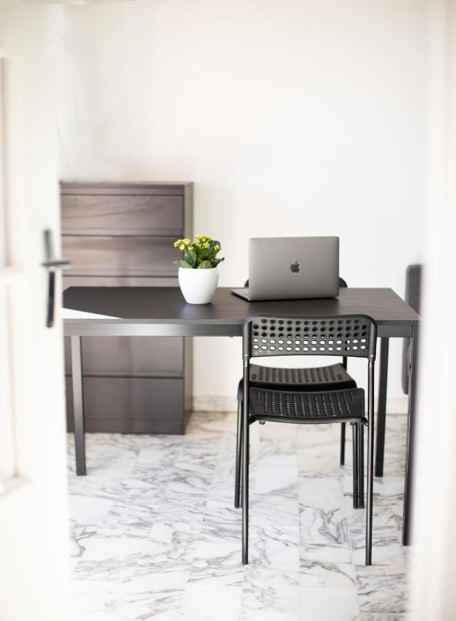 Studio With Terrace And Sea View, 10 Min To The Beach นีซ ภายนอก รูปภาพ